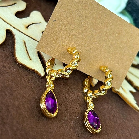 Vintage Gold Stamped Avon Amethyst Diamond Stud Earrings - Picture 4 of 7